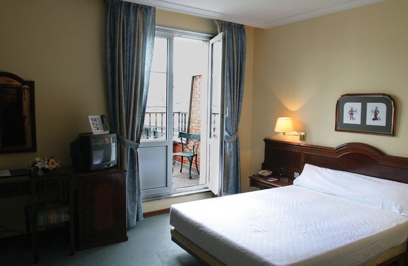 Gran Hotel Espana Oviedo Phòng bức ảnh